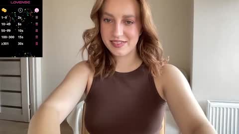Snapshot of hot_lliinns chatting on 10-11-25, 11:31 Lina online show from 10-11-25, 11:31