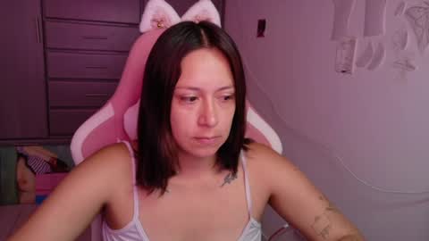 Snapshot of hot_mommymia chatting on 07-28-26, 02:24 Mia online show from 07-28-26, 02:24