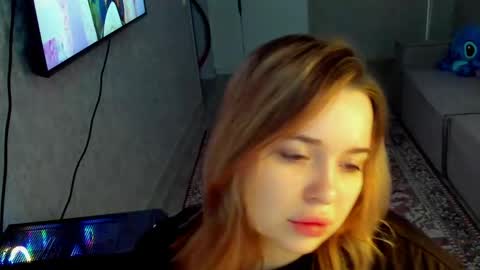 Moon online show from 04-27-26, 05:27