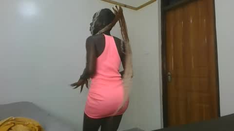 Hot petite online show from 03-24-26, 11:59