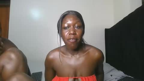 Hot petite online show from 04-06-26, 03:46