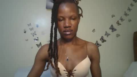 Snapshot of hot_petite100 chatting on 10-16-25, 10:33 hot petite100 online show from 10-16-25, 10:33