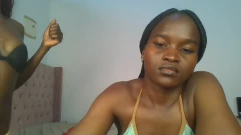 Snapshot of hot_petite12 chatting on 06-27-26, 12:22 Petite online show from 06-27-26, 12:22