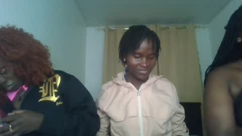 Snapshot of hot_petite12 chatting on 07-25-26, 09:56 Petite online show from 07-25-26, 09:56