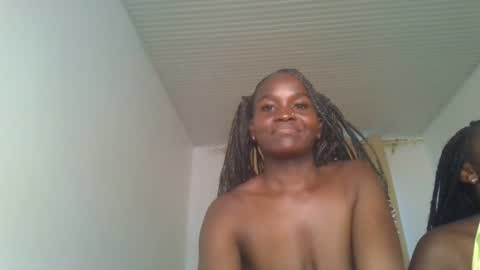 Snapshot of hot_petite12 chatting on 07-29-26, 03:10 Petite online show from 07-29-26, 03:10