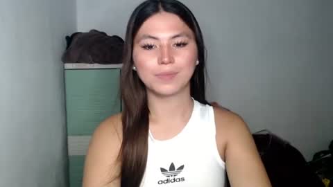 Nikki  online show from 05-08-26, 01:38
