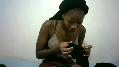 Snapshot of hot_reenor chatting on 06-18-26, 11:58 reenor online show from 06-18-26, 11:58