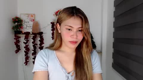 Snapshot of hot_selenaxx chatting on 03-05-25, 06:12 Selena online show from 03-05-25, 06:12