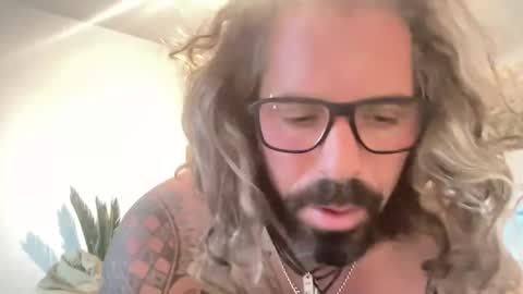 Snapshot of hot_sex83 chatting on 12-05-24, 06:54 letmedoo2 online show from 12-05-24, 06:54