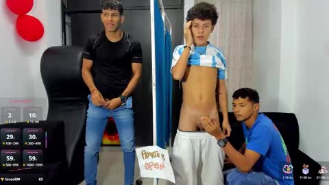 Vanesa Oliver and Andrew online show from 02-24-25, 04:47