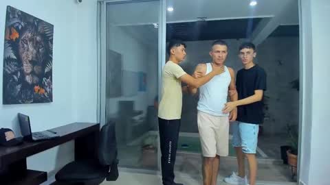 Vanesa Oliver and Andrew online show from 09-16-25, 02:23