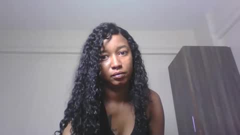 Snapshot of hot_sexxy_love chatting on 06-01-26, 02:52 Hanan online show from 06-01-26, 02:52