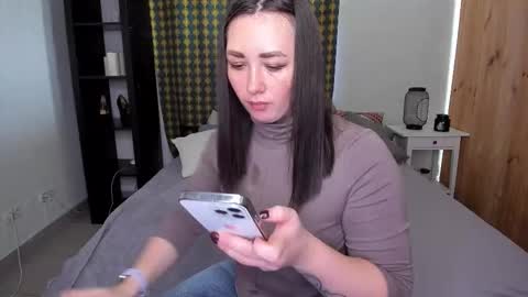 Snapshot of hot_squirtgirl chatting on 11-04-25, 03:38 Vasilisa online show from 11-04-25, 03:38
