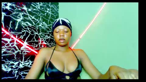 Snapshot of hot_stellaa chatting on 01-07-25, 05:20 Stella online show from 01-07-25, 05:20