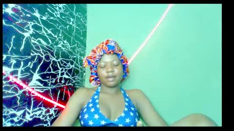 Snapshot of hot_stellaa chatting on 01-10-25, 10:25 Stella online show from 01-10-25, 10:25