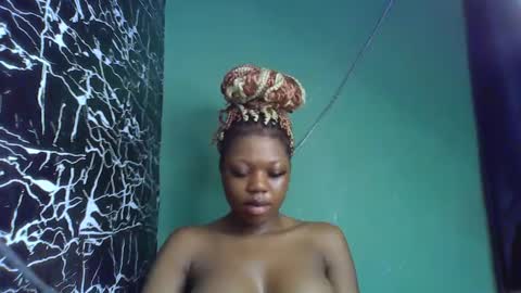 Snapshot of hot_stellaa chatting on 02-10-25, 07:47 Stella online show from 02-10-25, 07:47