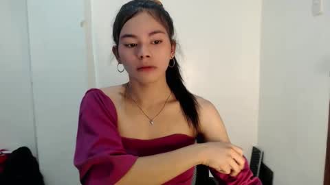 Snapshot of hot_yanna143 chatting on 04-29-26, 07:56 Yanna online show from 04-29-26, 07:56