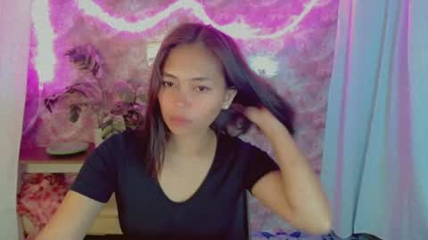 Snapshot of hotangelslut4u chatting on 07-20-26, 05:15 Angel online show from 07-20-26, 05:15