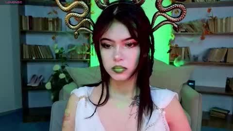 Snapshot of hotary_yuko chatting on 10-27-25, 04:05 Hotary online show from 10-27-25, 04:05