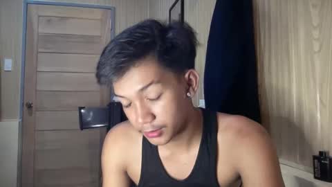 hotasian_jerome online show from 04-19-26, 01:21