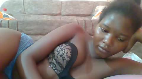 Snapshot of hotbabbee chatting on 01-30-25, 04:58 love online show from 01-30-25, 04:58