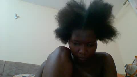 Snapshot of hotbabbee chatting on 02-04-25, 04:39 love online show from 02-04-25, 04:39