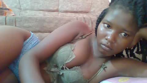 Snapshot of hotbabbee chatting on 03-03-25, 09:33 love online show from 03-03-25, 09:33