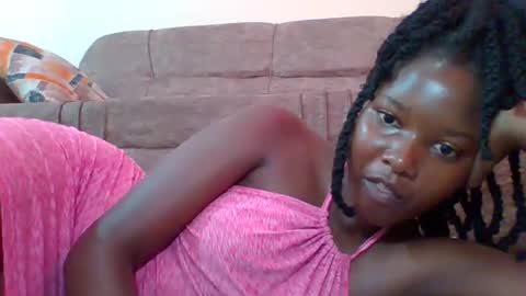 Snapshot of hotbabbee chatting on 03-11-25, 11:23 love online show from 03-11-25, 11:23
