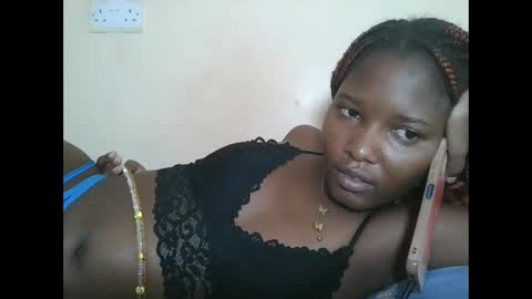 Snapshot of hotbabbee chatting on 09-25-25, 07:56 love online show from 09-25-25, 07:56