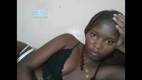 Snapshot of hotbabbee chatting on 09-26-25, 08:35 love online show from 09-26-25, 08:35