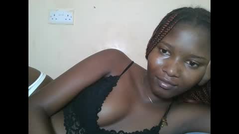 Snapshot of hotbabbee chatting on 09-27-25, 08:41 love online show from 09-27-25, 08:41