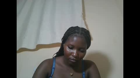 Snapshot of hotbabbee chatting on 10-08-25, 09:45 love online show from 10-08-25, 09:45