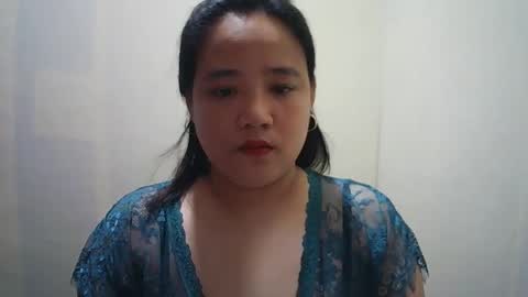 Snapshot of hotbabymomma chatting on 02-08-25, 01:54 Lynn online show from 02-08-25, 01:54