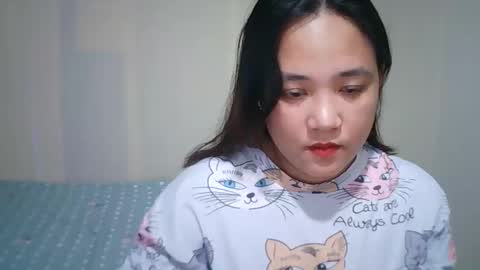 Snapshot of hotbabymomma chatting on 02-18-25, 05:20 Lynn online show from 02-18-25, 05:20