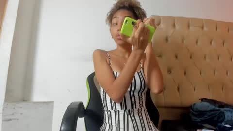 hotblosson online show from 11-02-25, 01:24