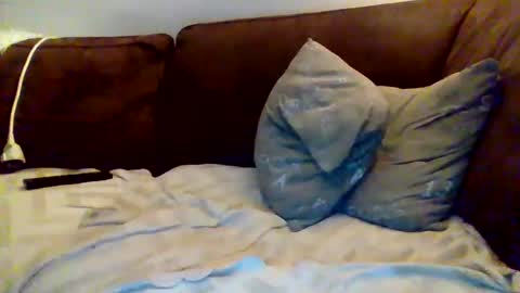 Snapshot of hotboy381 chatting on 12-07-24, 06:04 hotboy381 online show from 12-07-24, 06:04