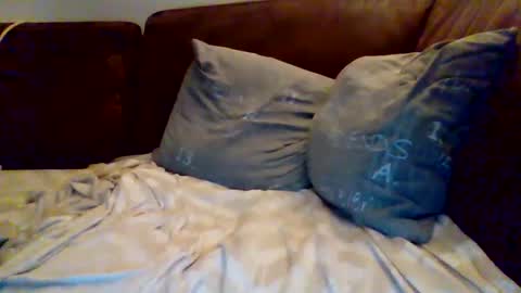 Snapshot of hotboy381 chatting on 12-31-24, 06:35 hotboy381 online show from 12-31-24, 06:35