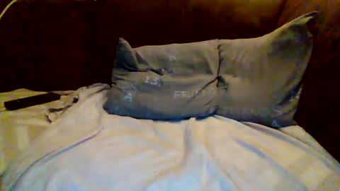 Snapshot of hotboy381 chatting on 02-22-25, 05:57 hotboy381 online show from 02-22-25, 05:57