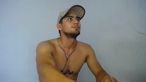 hotboy69nino online show from 11-04-25, 07:35