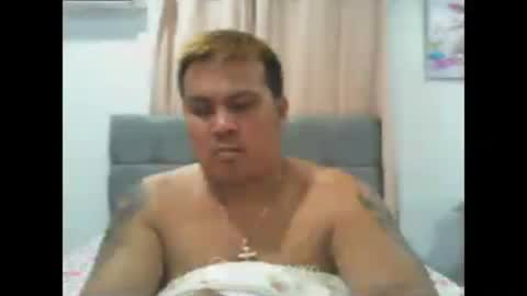 Snapshot of hotboyasian27xx chatting on 07-27-26, 11:39 hotboyasian27xx online show from 07-27-26, 11:39