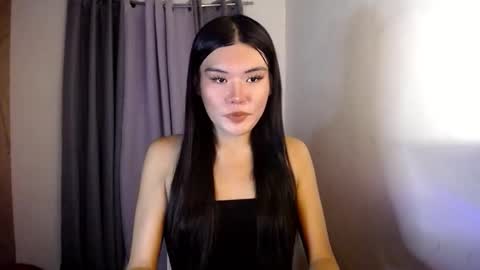 Snapshot of hotbunnyrainx chatting on 10-26-25, 03:18 rain online show from 10-26-25, 03:18