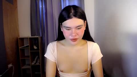 Snapshot of hotbunnyrainx chatting on 11-05-25, 02:22 rain online show from 11-05-25, 02:22