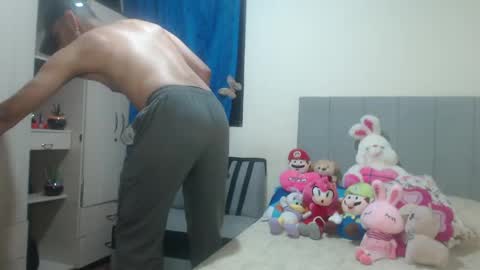 Hot Connection online show from 06-01-26, 12:23