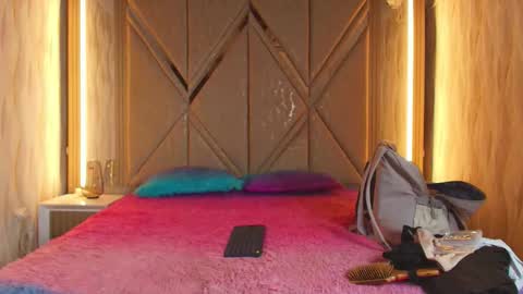 hotcouple_222 online show from 03-11-26, 07:25