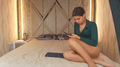 hotcouple_222 online show from 05-19-26, 01:39