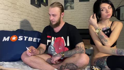 YounHotCouple online show from 12-17-24, 11:06