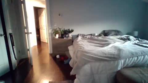 Snapshot of hotdog1124 chatting on 11-19-25, 11:54 hotdog1124 online show from 11-19-25, 11:54