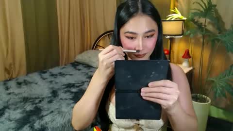 EVA online show from 11-06-25, 11:15