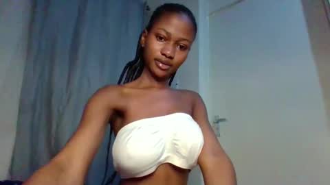 hotfalling706077 online show from 12-07-24, 11:56