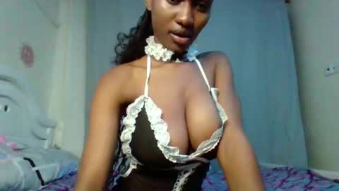 hotfalling706077 online show from 12-31-24, 08:34